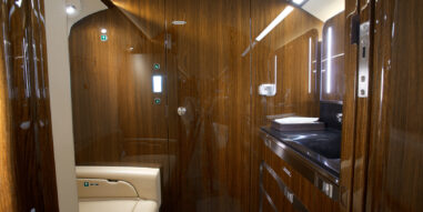 Challenger 350 Interior Lavatory