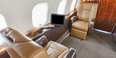 Global 5000 Interior - Front chairs with screens